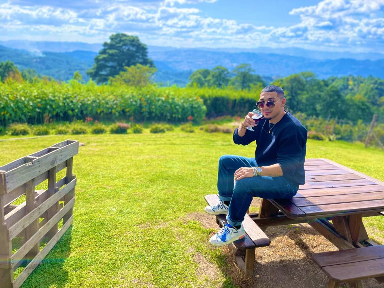 Revelan la fortuna que ha logrado obtener el boxeador hondureño Teófimo López