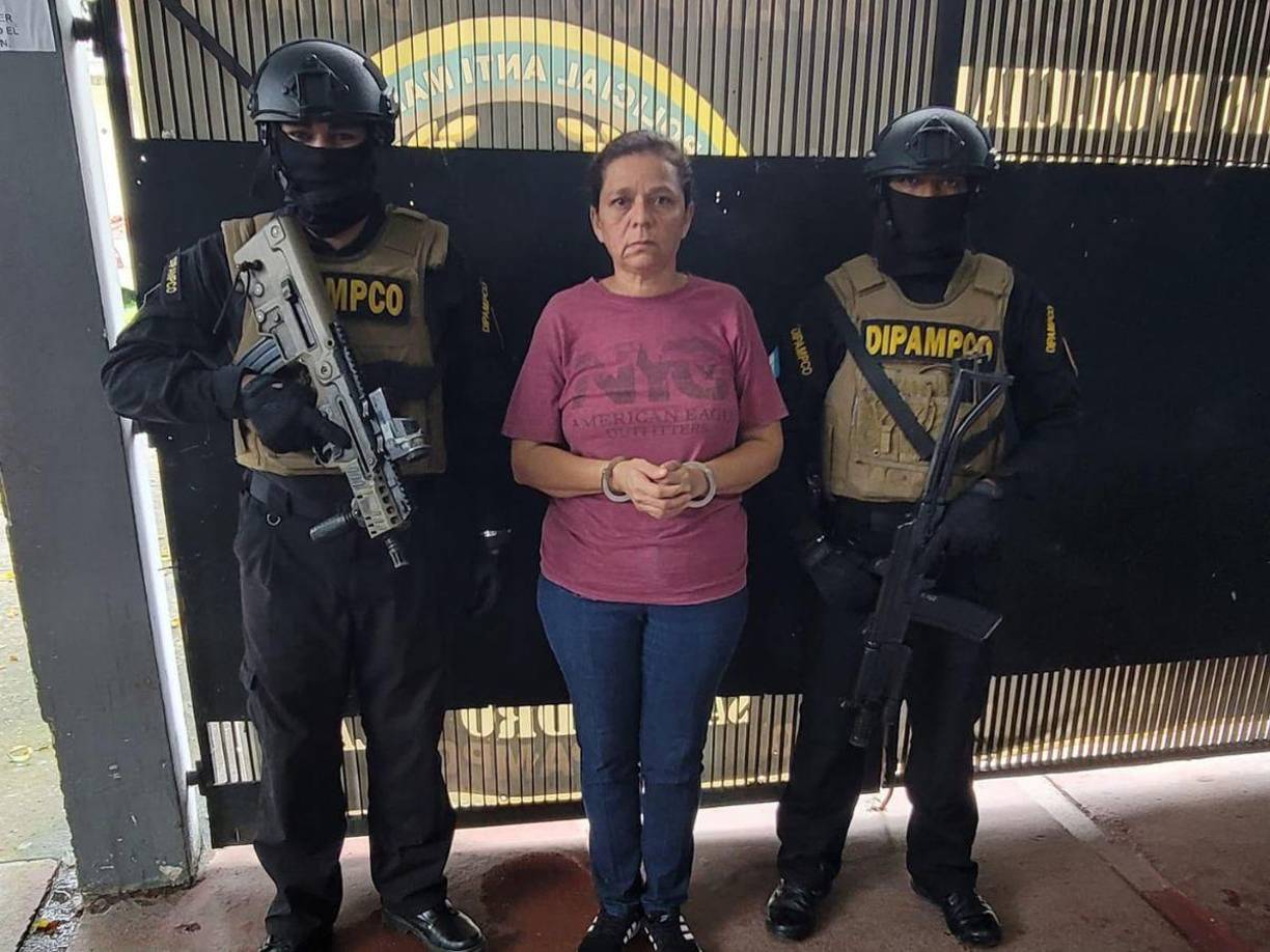 Jessica Yamiley Fernández, quien de acuerdo a la Dipampco, se dedica a recolectar dinero producto de la extorsión siendo colaboradora de dicha estructura.