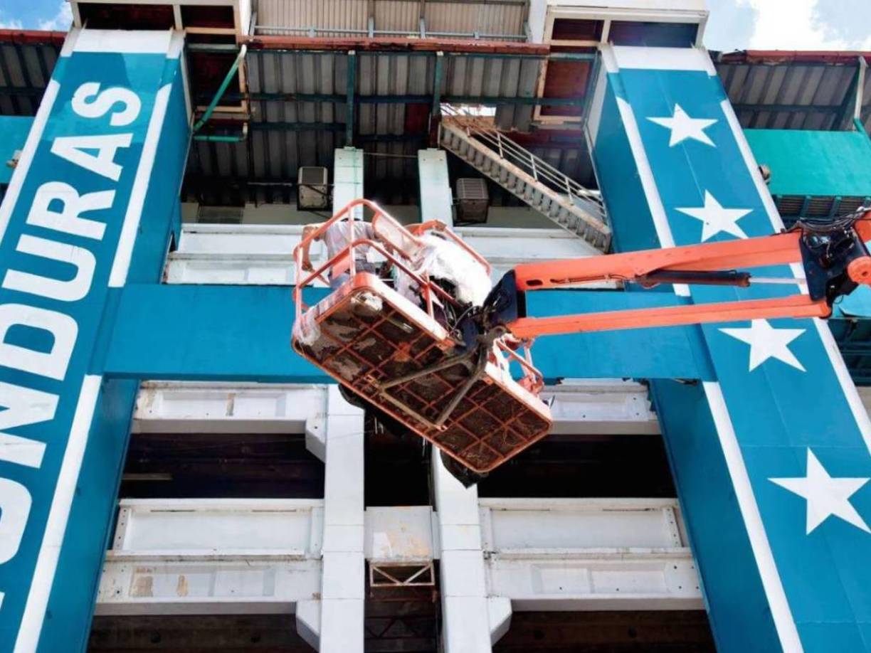 Unos 2 millones de lempiras se han invertido en mejorar el estadio Olímpico, escenario deportivo donde jugará Lionel Messi. 