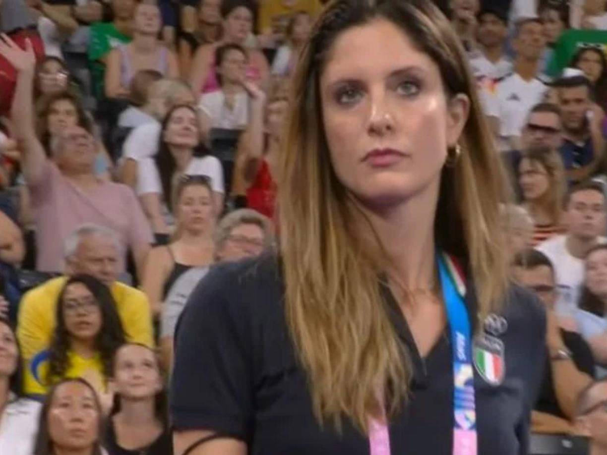 La entrenadora italiana cuenta con 35 años de edad.