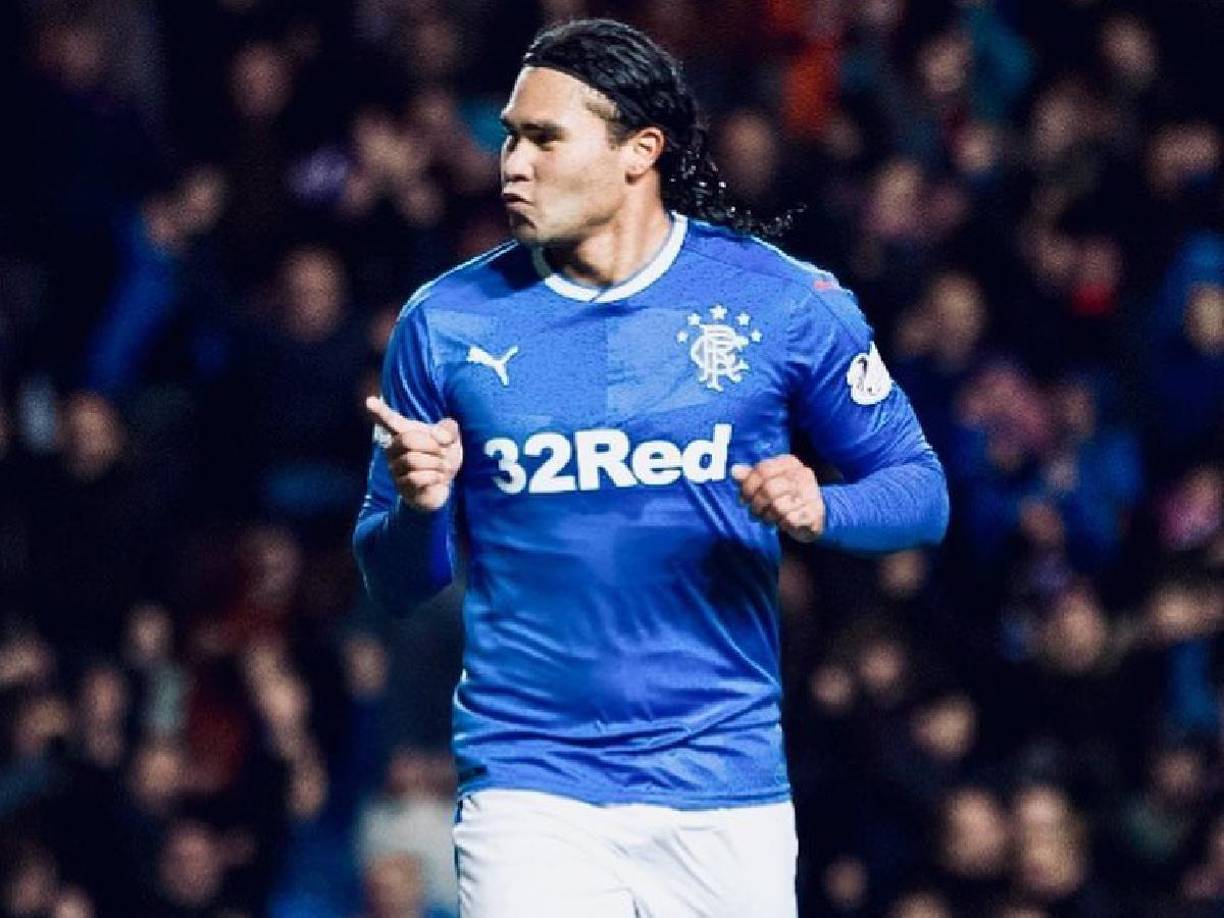 Ahora, el futbolista sigue disfrutando del fútbol, aunque de forma semi-profesional.