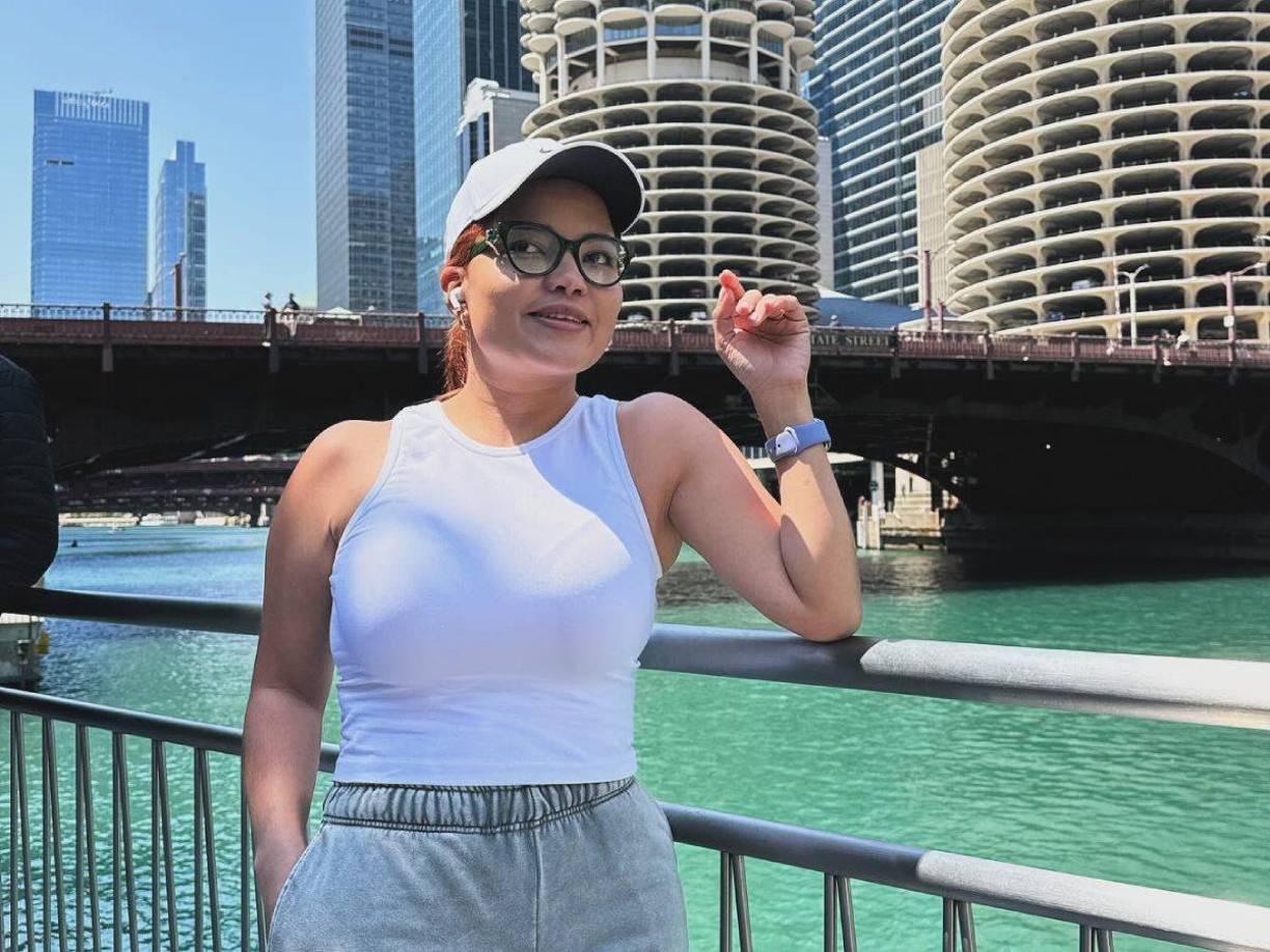 “Una vez nos lo encontramos en el aeropuerto de Estados Unidos, no me acuerdo para dónde iba, veníamos todos en familia y mi hermano alegre me dice: “Mira Carlos Pavón”, entonces fuimos y lo saludamos, nunca nos volteó a ver”, señaló Ariela.