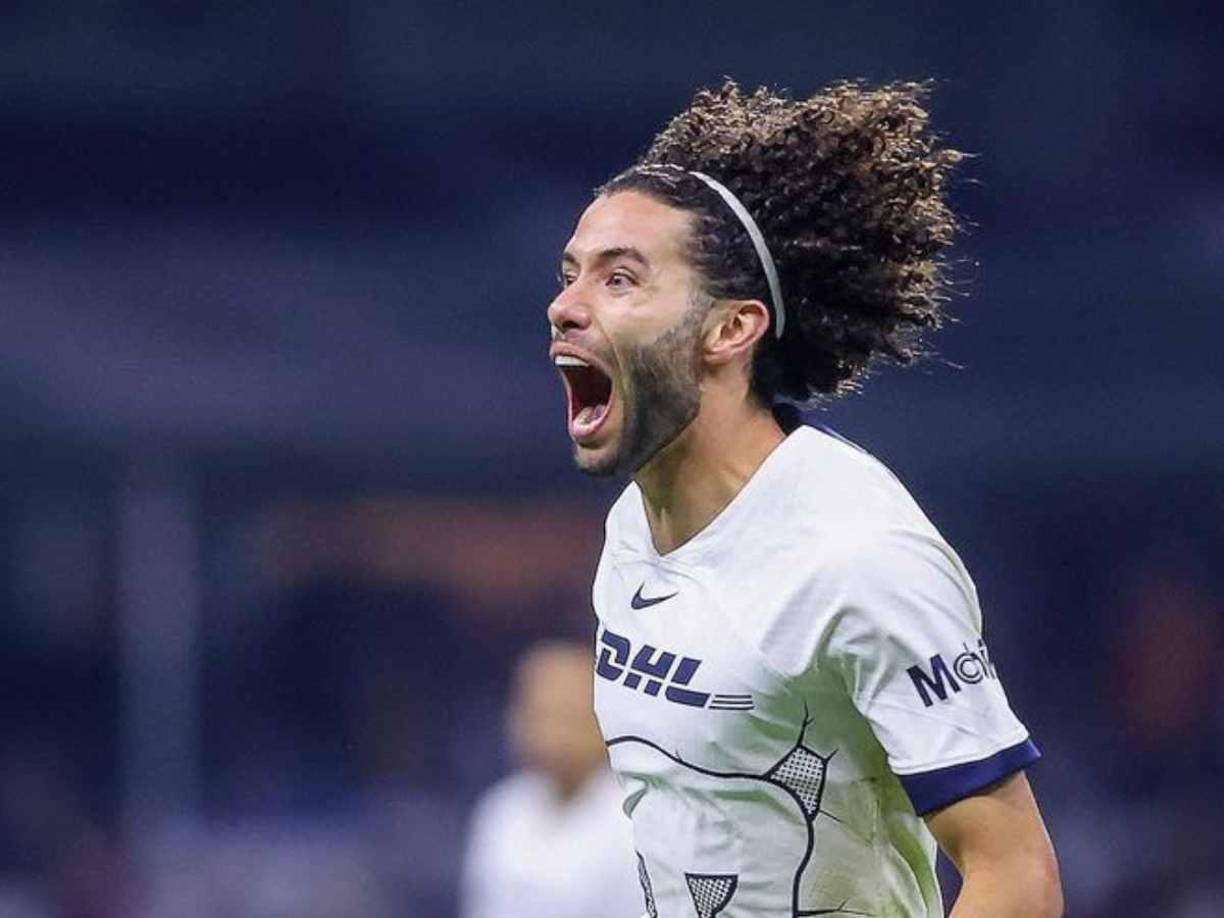 De acuerdo con información de TUDN, durante la madrugada del jueves 29 de agosto, Liverpool de la Premier League y Pumas sostuvieron platicas para negociar la venta de Chino Huerta, quien viajaría por la mañana a Inglaterra para firmar su contrato, pero todo se cayó de último minuto.