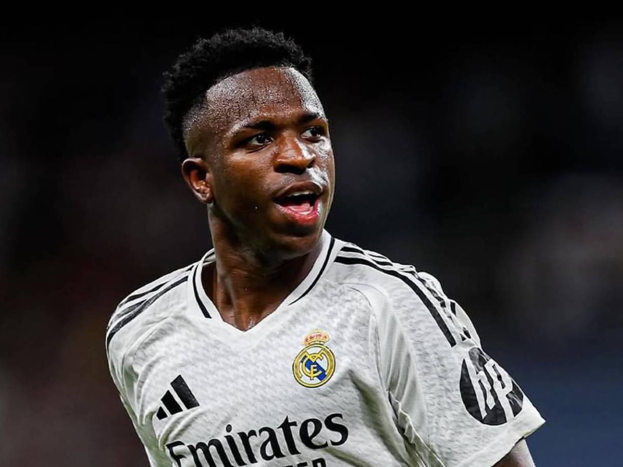 Bombazo. El fondo de inversión pública de Arabia Saudi ha tenido algunos acercamientos con Vinicius y no se descarta de que el brasileño salga del Real Madrid.