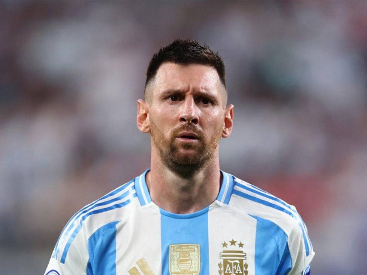 “No ha sido una Copa fácil. Fue dura, canchas malas, temperaturas muy pesadas, difícil de jugar y selecciones duras”, denunció Leo Messi.