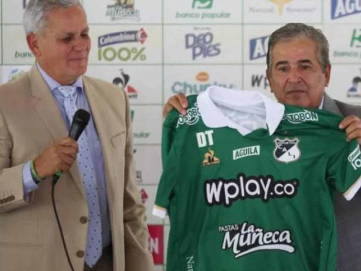 Posteriormente Pinto volvió a Colombia para dirigir al Deportivo Cali, con quienes tuvo 11 triunfos, 9 derrotas y 12 empates