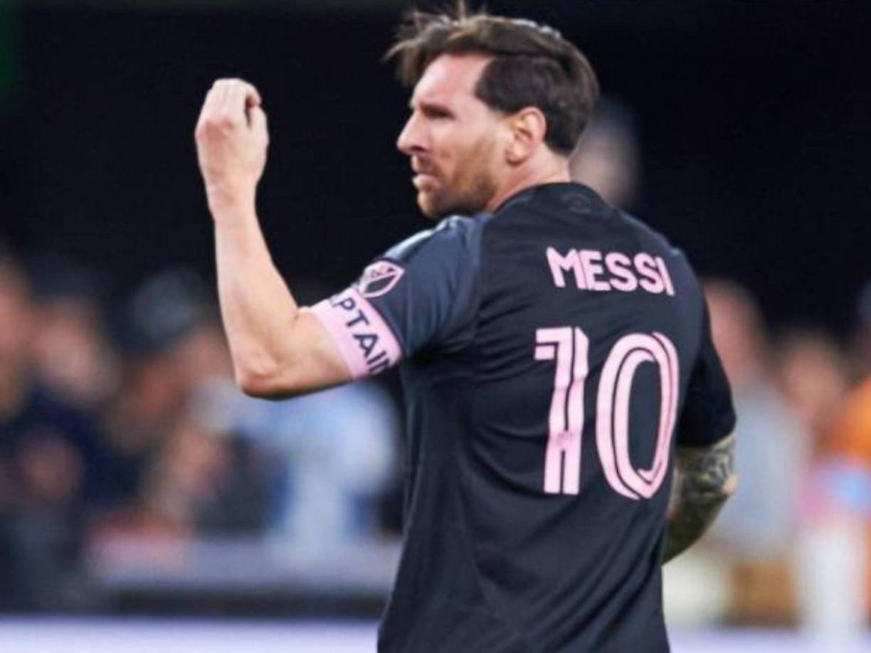 Messi le celebró el gol a los mexicanos que lo estaban insultando. 