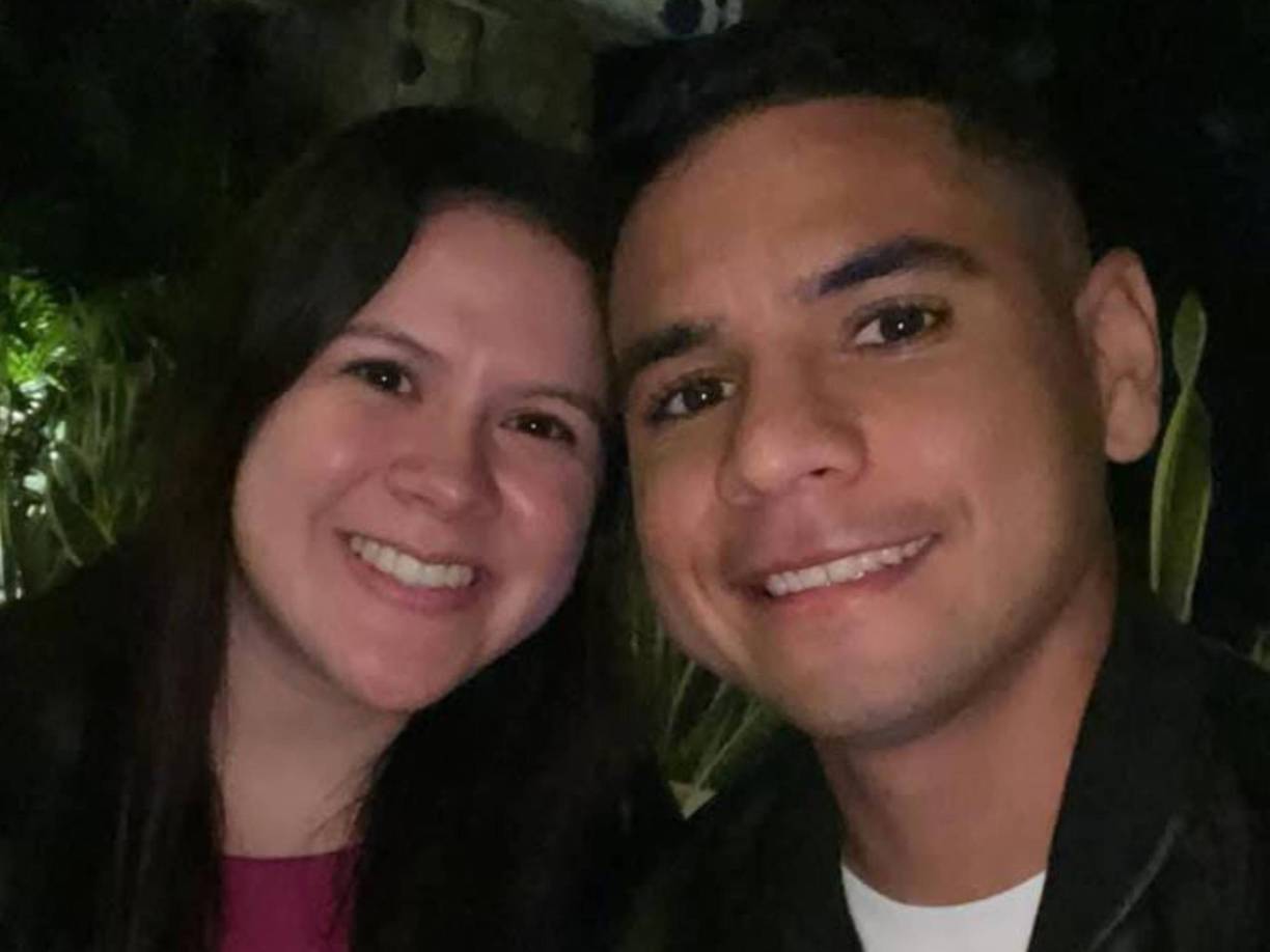 Daniela Hernández y Carlos Pineda, disfrutando al máximo de su luna de miel . Decidieron irse a México.