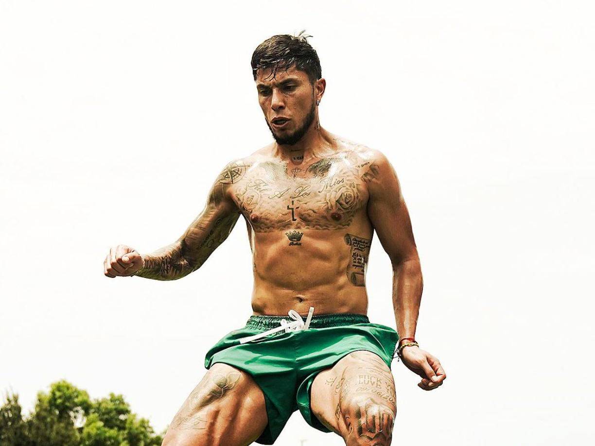 Ahora, Carlos Salcedo fue citado a declarar en la Fiscalía General de Justicia del Estado de México luego de que su madre lo señalara públicamente como el “autor intelectual” del asesinato de su hermana, la presentadora Paola Salcedo.