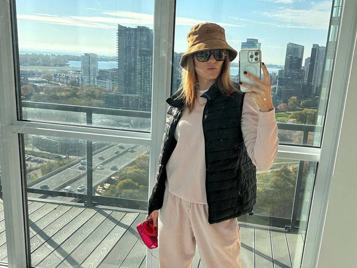 Según la atleta, estos ingresos adicionales le permiten tener un mayor control sobre su carrera y vida personal.