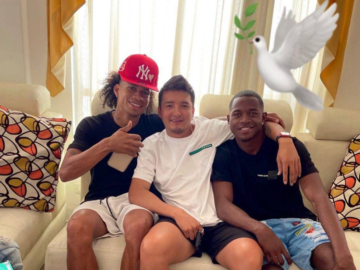 Jugó en el Mundial sub 17 con Ecuador en el 2019.