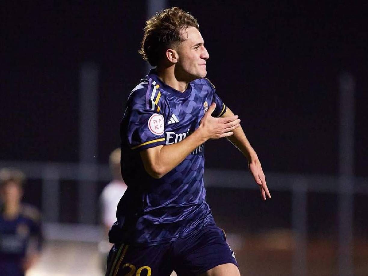 En sus redes sociales también expresó su emoción: “Este día no lo olvidaré nunca. El día de mi debut en LaLiga con el club de mis sueños. Muy agradecido al club y a todos los que forman parte de él que han hecho que llegue este momento. Sin mi familia y amigos nada de esto hubiese sido posible. Ahora a seguir trabajando y seguir luchando por más oportunidades como esta”.