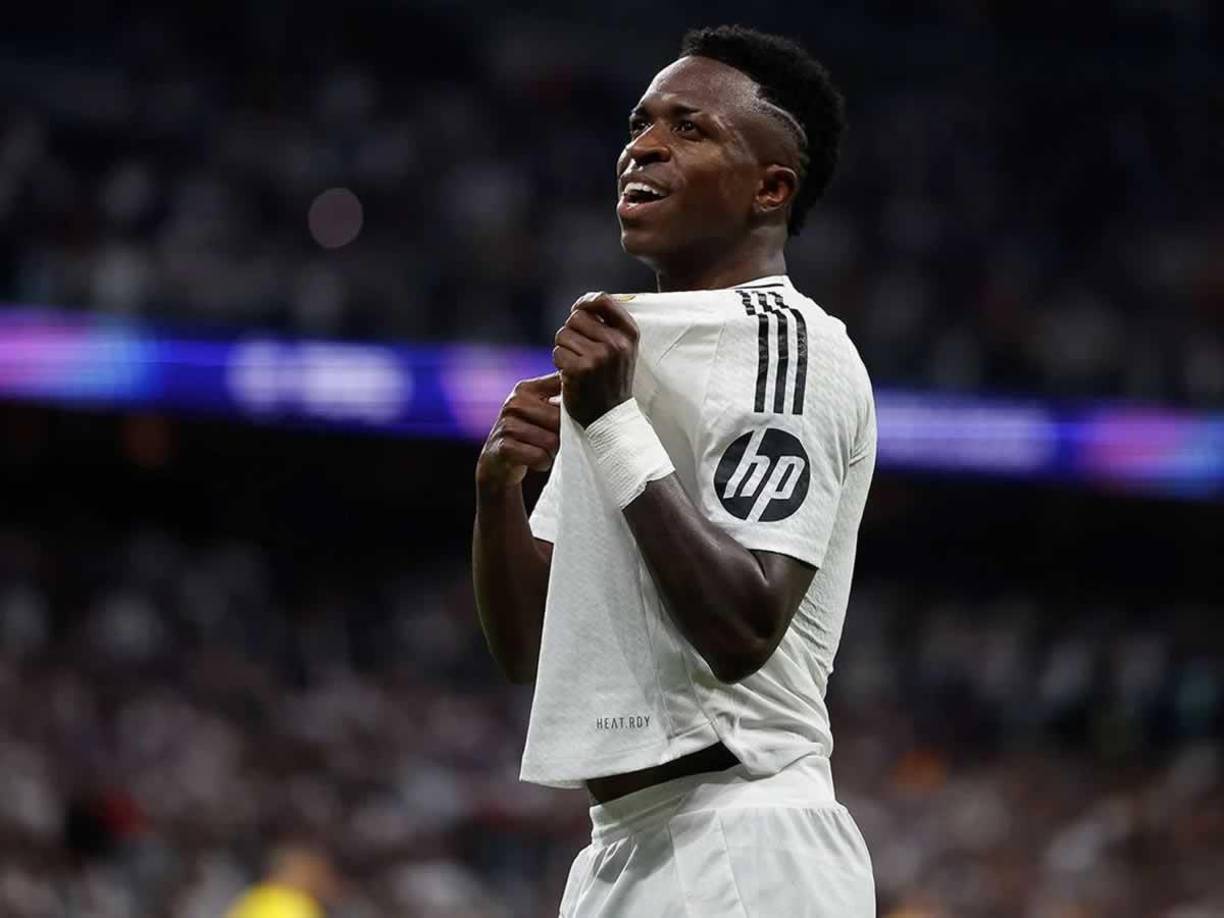 Extremo derecho: Vinicius. El crack brasileño llega motivado tras marcar un hat-trick en Champions League.