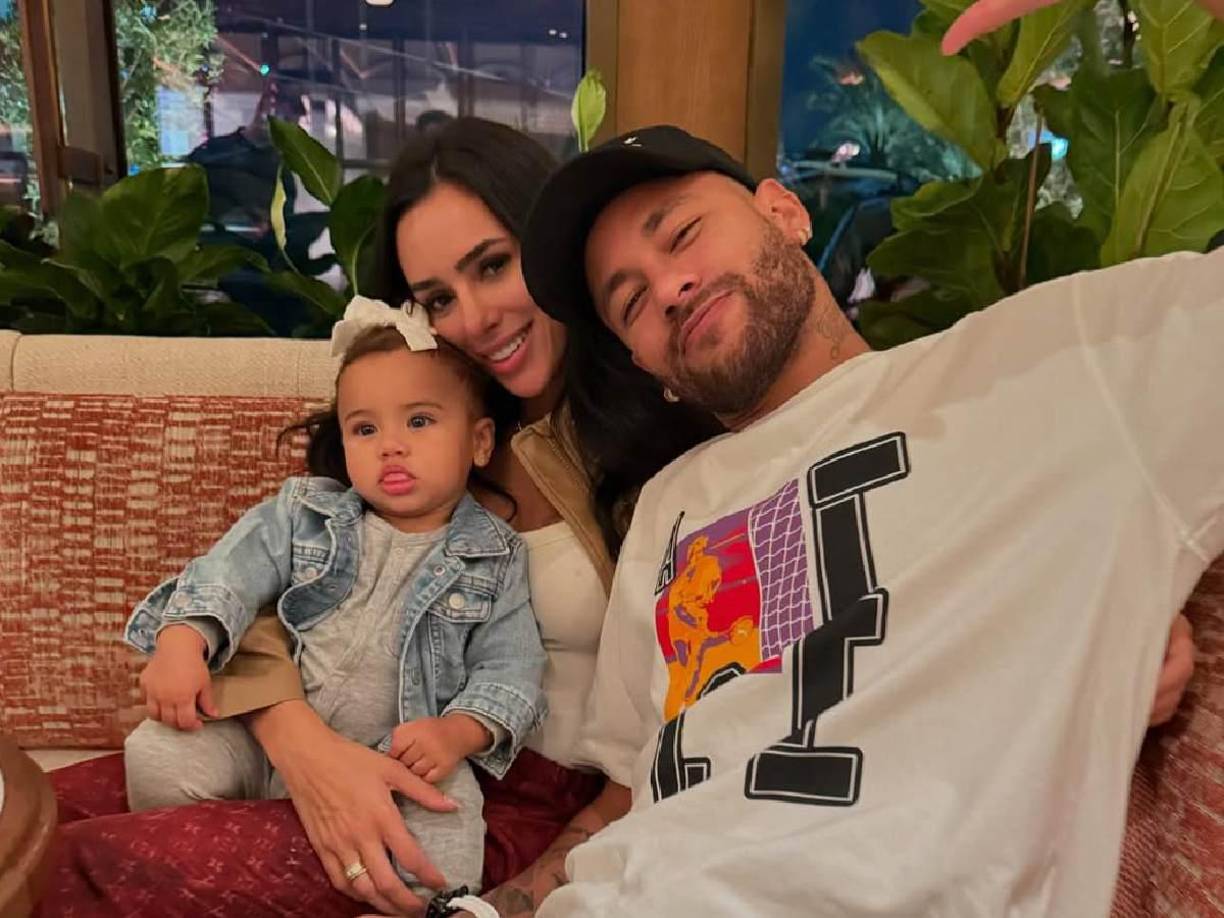 En lo extradeportivo, Neymar muestra a sus seguidores el buen momento que pasa con su familia.