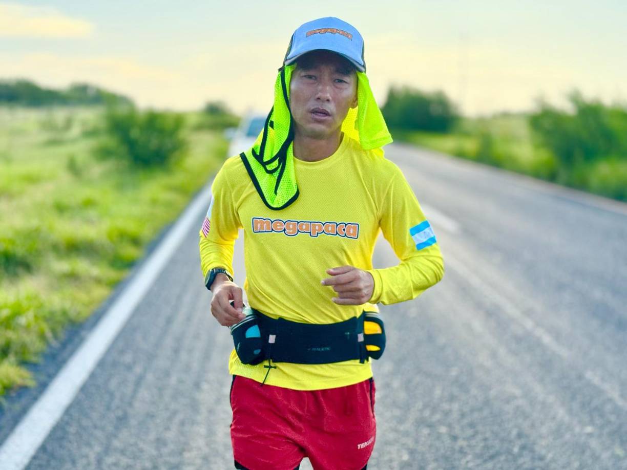 “Me duele tener que comenzar de cero. Me costó mucho llegar a los 1.8 millones de seguidores, pero ya a este punto ya no tengo otra opción”, enfatizó Shin.