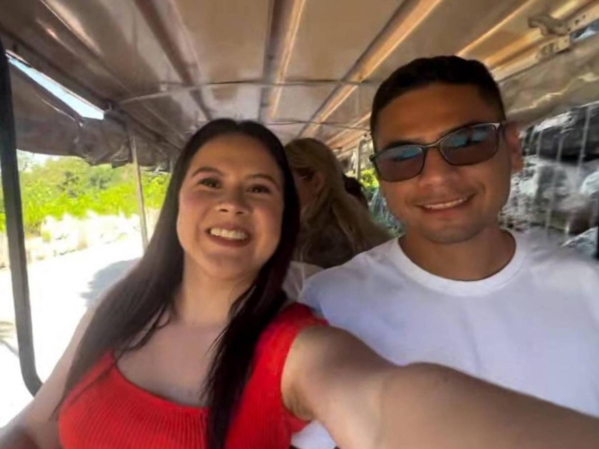 El futbolista del Olimpia, Carlos Pineda, ha compartido imágenes de su luna de miel en México.