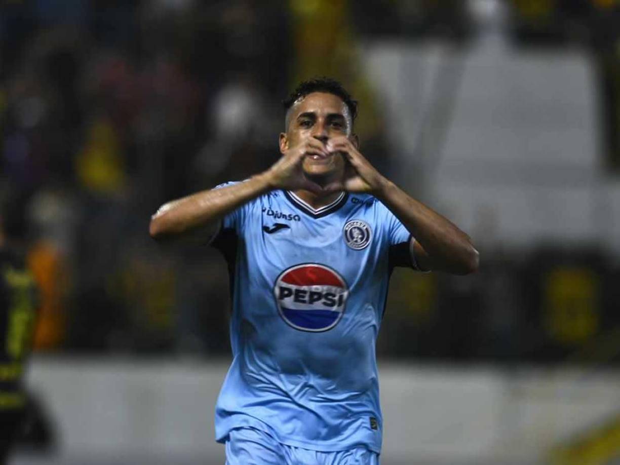 Denis Meléndez celebrando su gol que puso a ganar al Motagua 0-1 contra el Real España en el minuto 69.