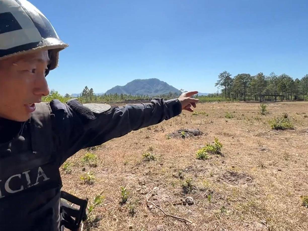 Shin Fujiyama se mostró muy orgulloso de aprobar con éxito el curso de las Fuerzas Especiales. 