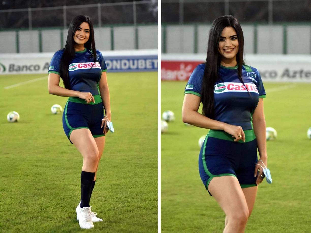 Es una lindura. La bella edecán que fue sensación en la cancha del estadio Carlos Miranda.