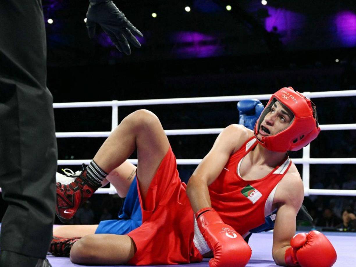 “El problema no fue el nivel de testosterona de Khelif, porque eso se puede ajustar hoy en día, sino el resultado de la prueba de género, que reveló claramente que la boxeadora argelina es biológicamente un hombre”, explicó István Kovács, vicepresidente europeo de la Organización Mundial de Boxeo y ex secretario general de la Asociación Internacional de Boxeo.