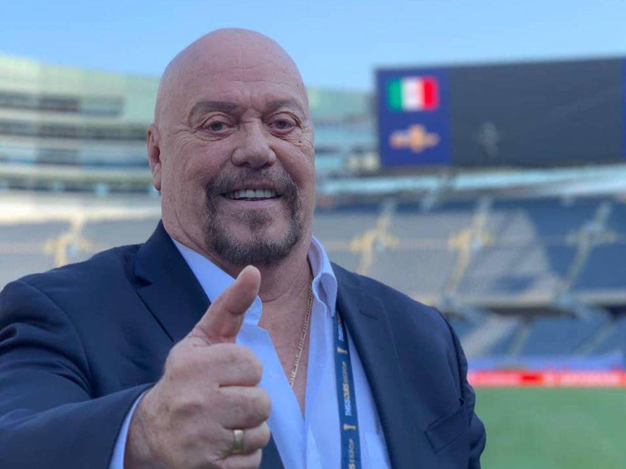 “A mejor podemos trabajar haciendo programas, una mesa de polémica, si no definitivamente un canal de YouTube, hay varias opciones”, reiteró Bermúdez en charla con Récord.