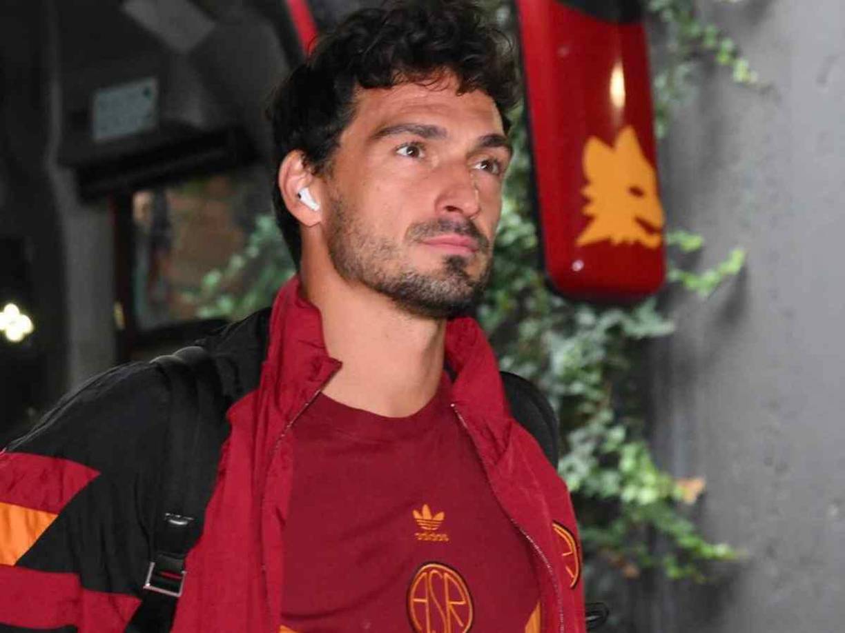 Conectados por la vida saludable y la notoriedad en los medios de comunicación, Hummels y Cavanis comenzaron una relación que hasta el momento tenía un perfil bajo.