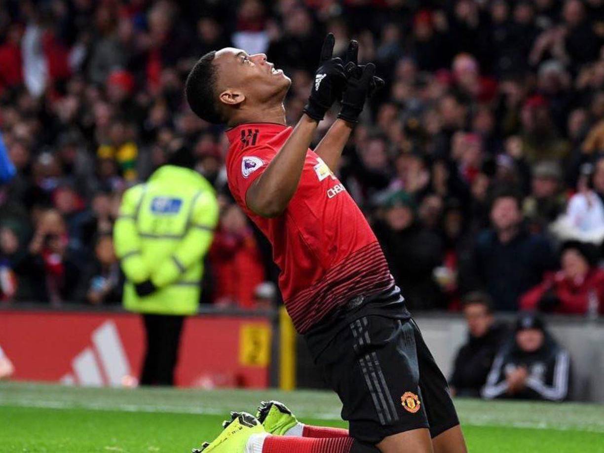 El delantero francés Anthony Martial fue despedido por el Manchester United tras 10 años en el cuadro inglés.