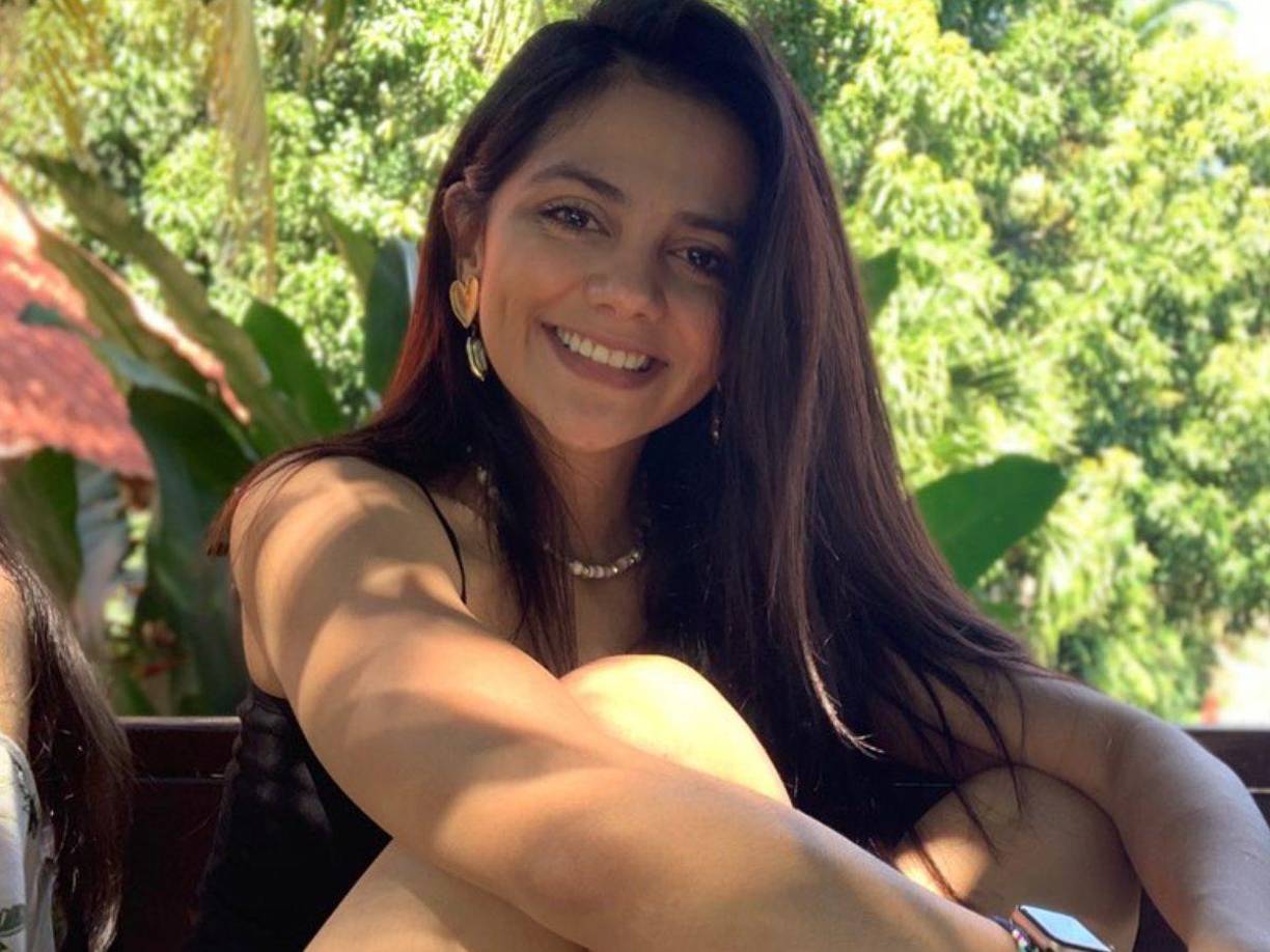 La hermosa Scarleth comunicó que está esperando un hijo, por lo que Dani Turcios se convertirá en padre.