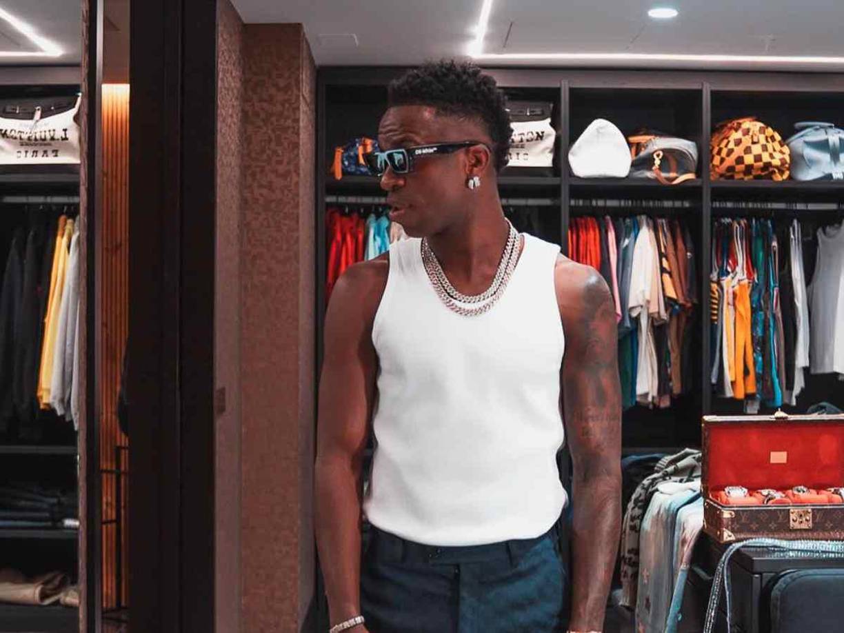 Con un contrato que le une al Real Madrid hasta junio de 2027, Vinícius Júnior todavía no ha renovado con el cuadro de la capital de España.