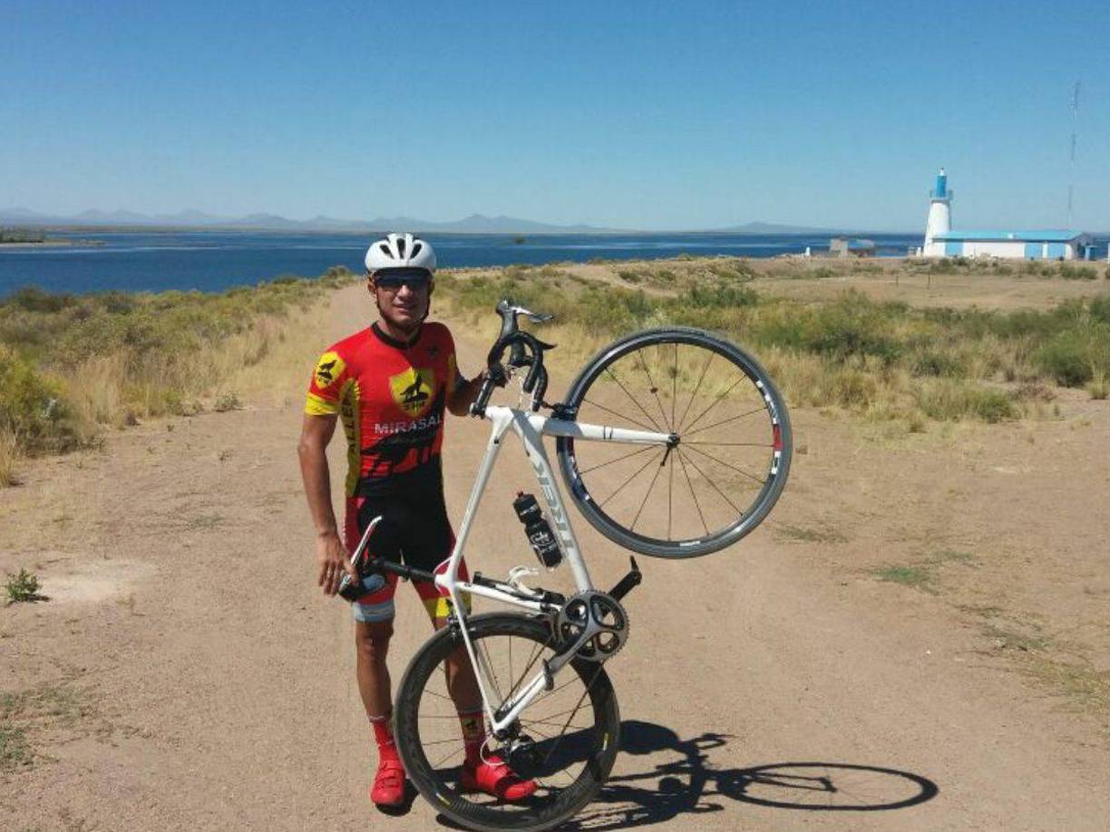 Pérez también es recordado porque gestionó la llegada de varios corredores a equipos europeos. Uno de ellos fue Rigoberto Urán, quien llegó al Tenax, de Italia, en el 2006, c