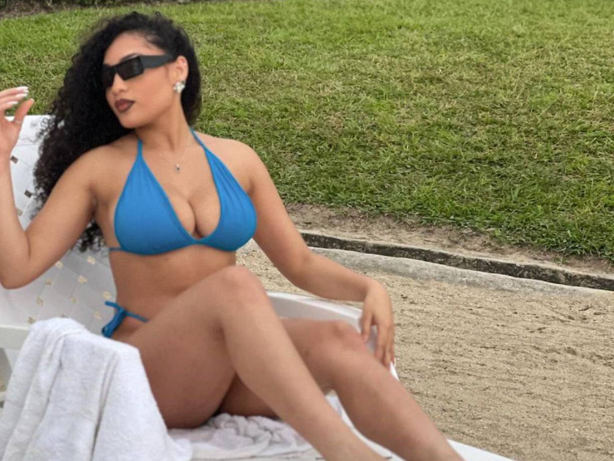 Sus fotos son muy sensuales, por lo que llegan a un buen número de likes.