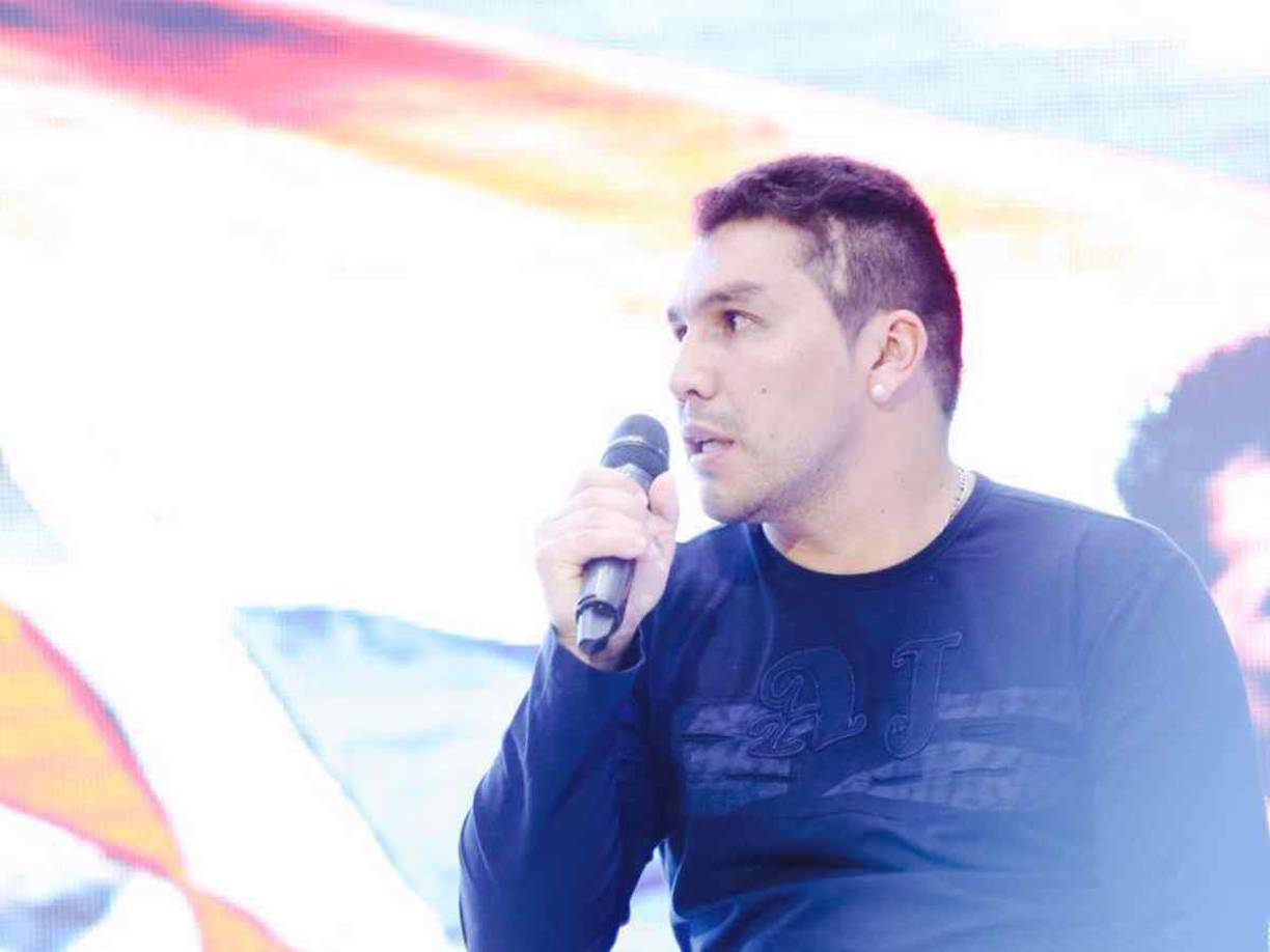 La razón del conflicto es que de acuerdo al “JJ”, él reclamó a Cabañas surgió derivado de que el paraguayo no marcó en aquel encuentro, situación que lo hizo perder una apuesta. La discusión rápidamente subió de tono y José Jorge Balderas sacó un arma de calibre pequeño con la que apuntó al guaraní.