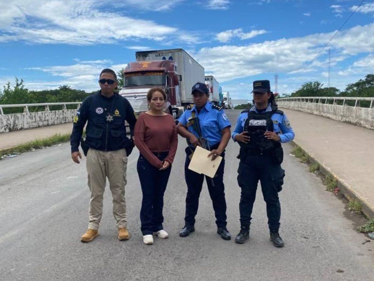 Erica Yasmin Manzanares Moreira tenía una alerta azul y por eso fue detenida en el Guasaule, Choluteca en la frontera con Nicaragua.