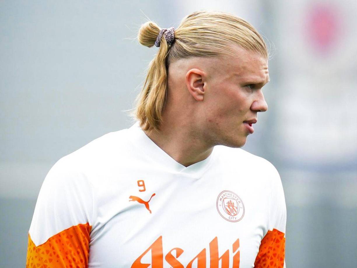 “Veremos si Haaland está en condiciones físicas y mentales de poder jugar”, añadió Pep respecto al momento que atraviesa el goleador noruego del Manchester City.