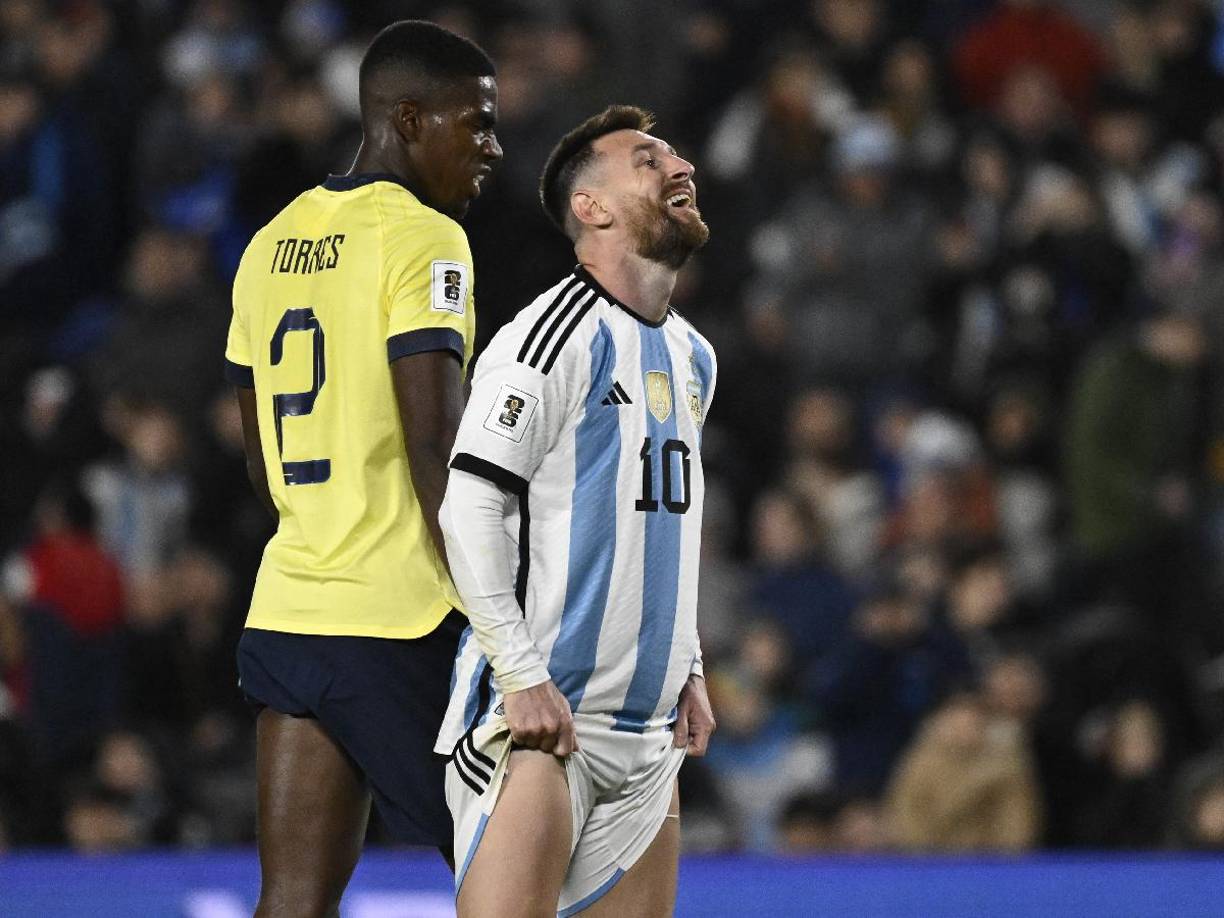 Lionel Messi y Argentina debutaron este jueves en las eliminatorias sudamericanas rumbo al Mundial de 2026. El “10” se despachó con un golazo de tiro libre y recibió todo tipo de comentarios.