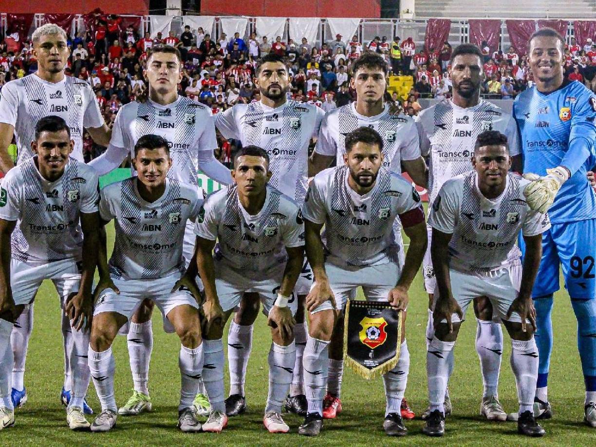 CS Herediano (COSTA RICA): Club Sport Herediano se clasificó para la primera ronda al llegar a las semifinales de la Copa Centroamericana de la Concacaf. Esta será la aparición 17 del club y la segunda consecutiva en la Concachampions. El club buscará igualar su mejor resultado cuando llegó a las semifinales en 2014-15.