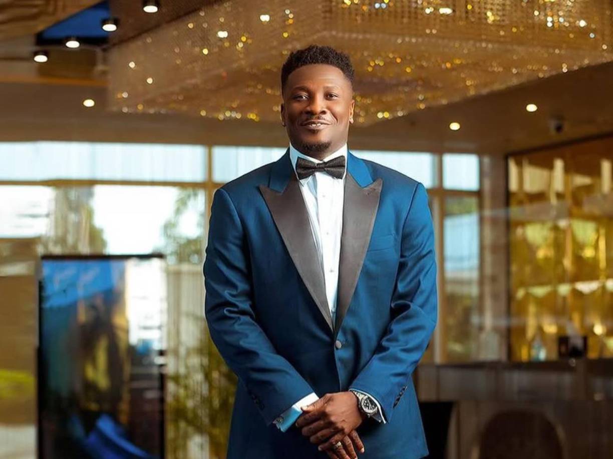 En 2023 un tribunal dictaminó que Asamoah Gyan era el padre biológico de los tres niños y le ordenó pagar una cuantiosa indemnización (una casa en el Reino Unido, una casa de cuatro habitaciones en Accra, un BMW, un automóvil Infiniti y una gasolinera) a su esposa Gifty y a su familia.