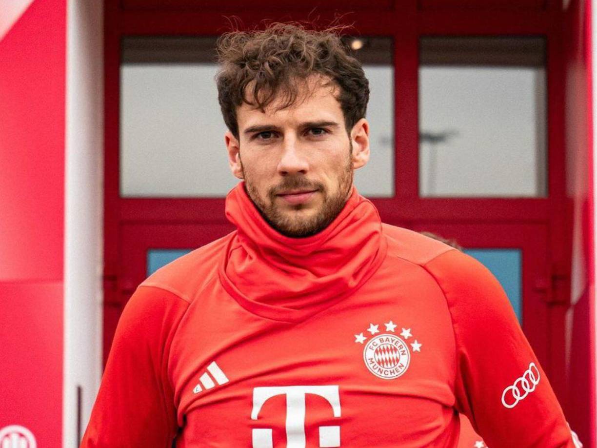 El Nápoles está intentando reforzar su plantilla en estos últimos días de mercado y ha puesto sus ojos en Leon Goretzka (29). Según Süddeutsche Zeitung, el centrocampista alemán del Bayern Múnich está en el radar del conjunto partenopeo.