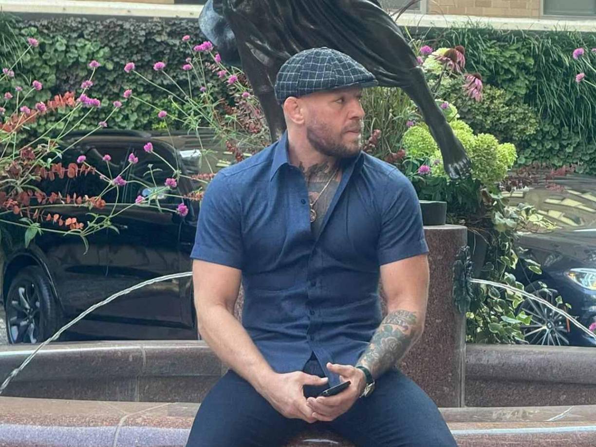 McGregor subrayó que cuando abandonaron el hotel, Hands no estaba angustiada o afectada y que tampoco presentaba lesiones, pese a que los exámenes médicos efectuados en la supuesta víctima confirmaron que tenía moratones visibles.