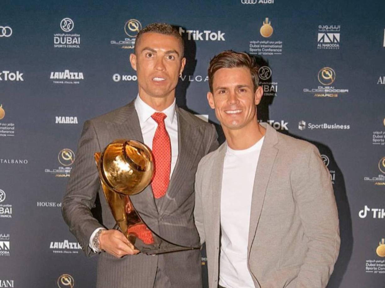 Según relata Edu Aguirre en una transmisión de ‘El Chiringuito’, su amistad con Ronaldo nace gracias a su profesión, ya que siempre coincidieron en el Santiago Bernabéu y en las entrevistas luego de los partidos.