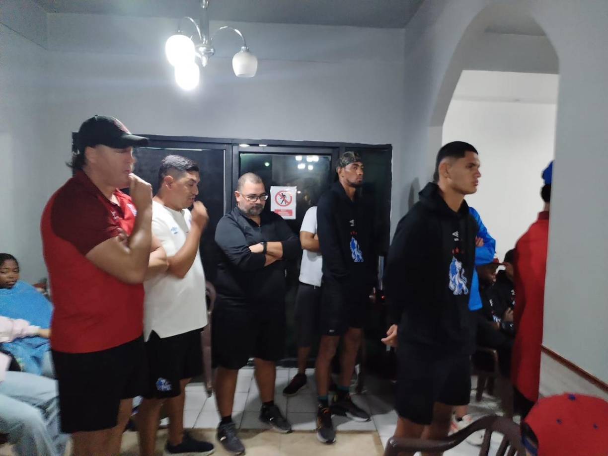 “Nunca viví una situación así, perder a alguien cercano, que lo miré crecer, un chico que tenía tanta vida. Quiero estar en La Ceiba”, agregaba.