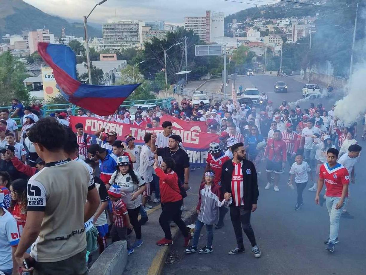El ambientazo que se vivió previo a la semifinal entre Olimpia y Olancho FC.