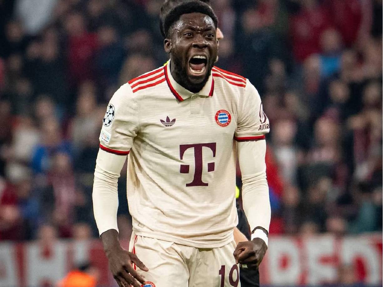 Sky Alemania informa que otras de las opciones como lateral izquierdo para el Manchester United son Alphonso Davies y Theo Hernández.