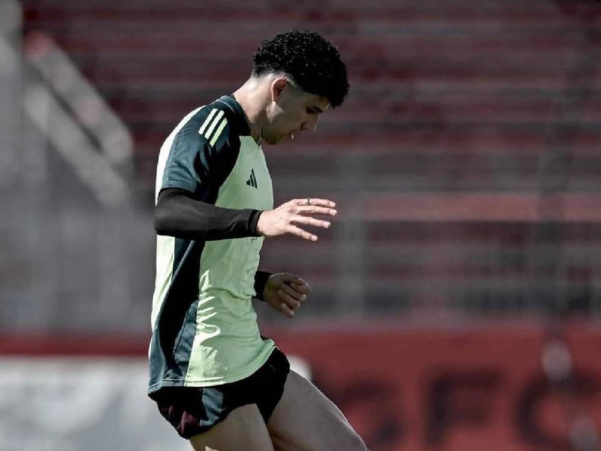 Defensas: Jorge Sánchez seguirá siendo el defensor derecho, pese a que ambos goles se dieron por el área que cubría.