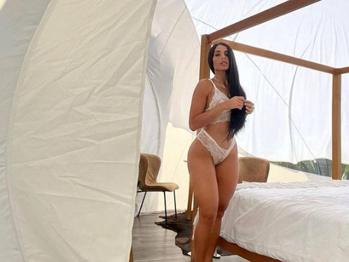 Chantal Jiménez recibió la tarde de ayer una llamada misteriosa cuando se desplazaba a un centro comercial a realizar sus compras.