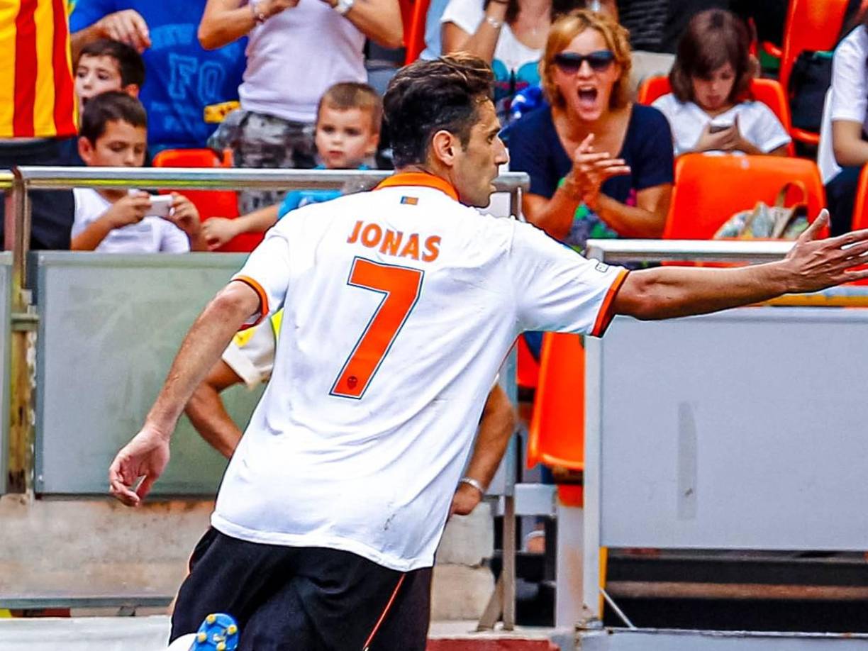 No obstante, Gonçalves admitió que en su cabeza siempre están presentes las importantes secuelas que le ha dejado su carrera como futbolista profesional.