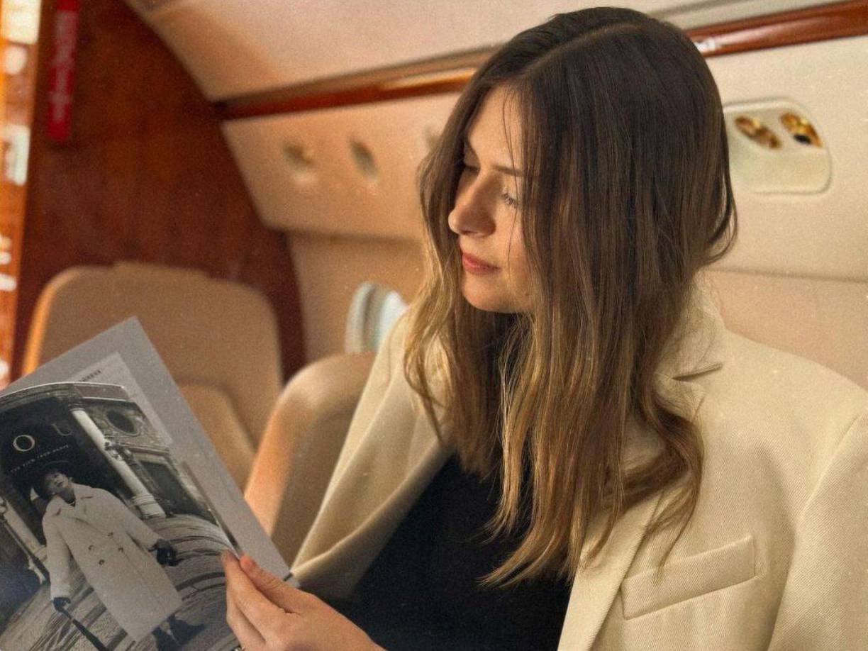  En la actualidad, Sharapova comparte su vida con el millonario británico Alexander Gilkes, co-fundador y presidente de Paddle8, con quien tiene un hijo llamado Theodore que nació en 2022.