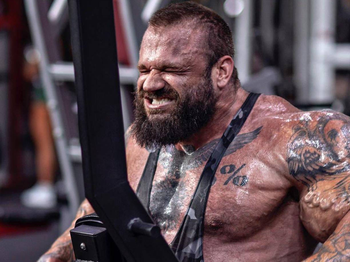 Golem sufrió un ataque cardíaco y su pareja intentó reanimarlo, pero sin éxito. Falleció en el hospital dos días después.