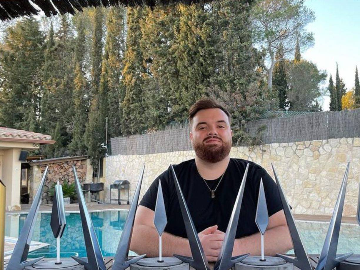 Ibai Llanos está compartiendo en redes sociales sus distintas rutinas y ejercicios junto con las reflexiones que está realizando durante esta etapa. 