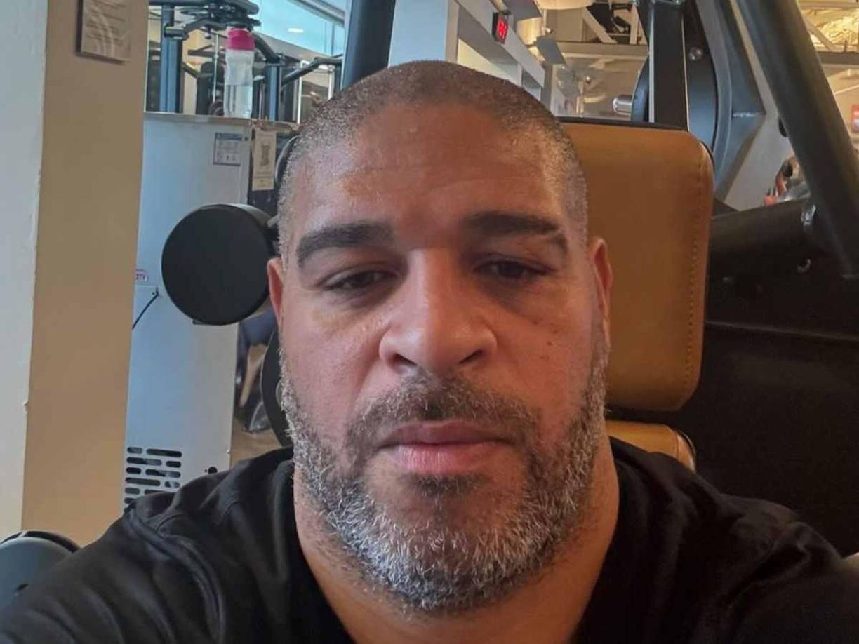 Tras lo currido, el brasileño publicó una extensa carta en ‘The Players Tribune’ en la que habla abiertamente sobre su adicción a la bebida, la muerte de su padre y sobre su vida en Vila Cruzeiro, lugar que define como su hogar. “Una carta a mi Favela”, titula la exfigura del Inter de Milán.